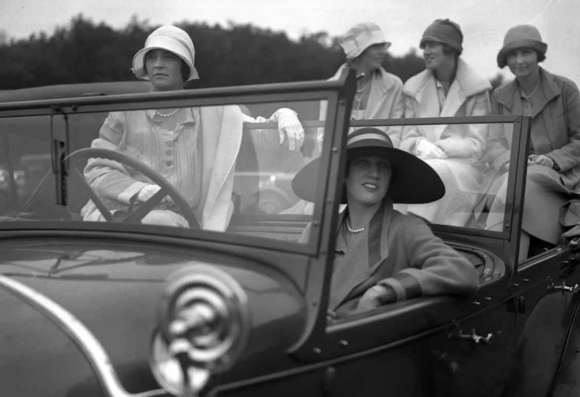 Ginevra King, other Chicago socialites, circa Lake Forest, September 1926.

All photos: Photo Courtesy of LFLB History Museum and historical records
